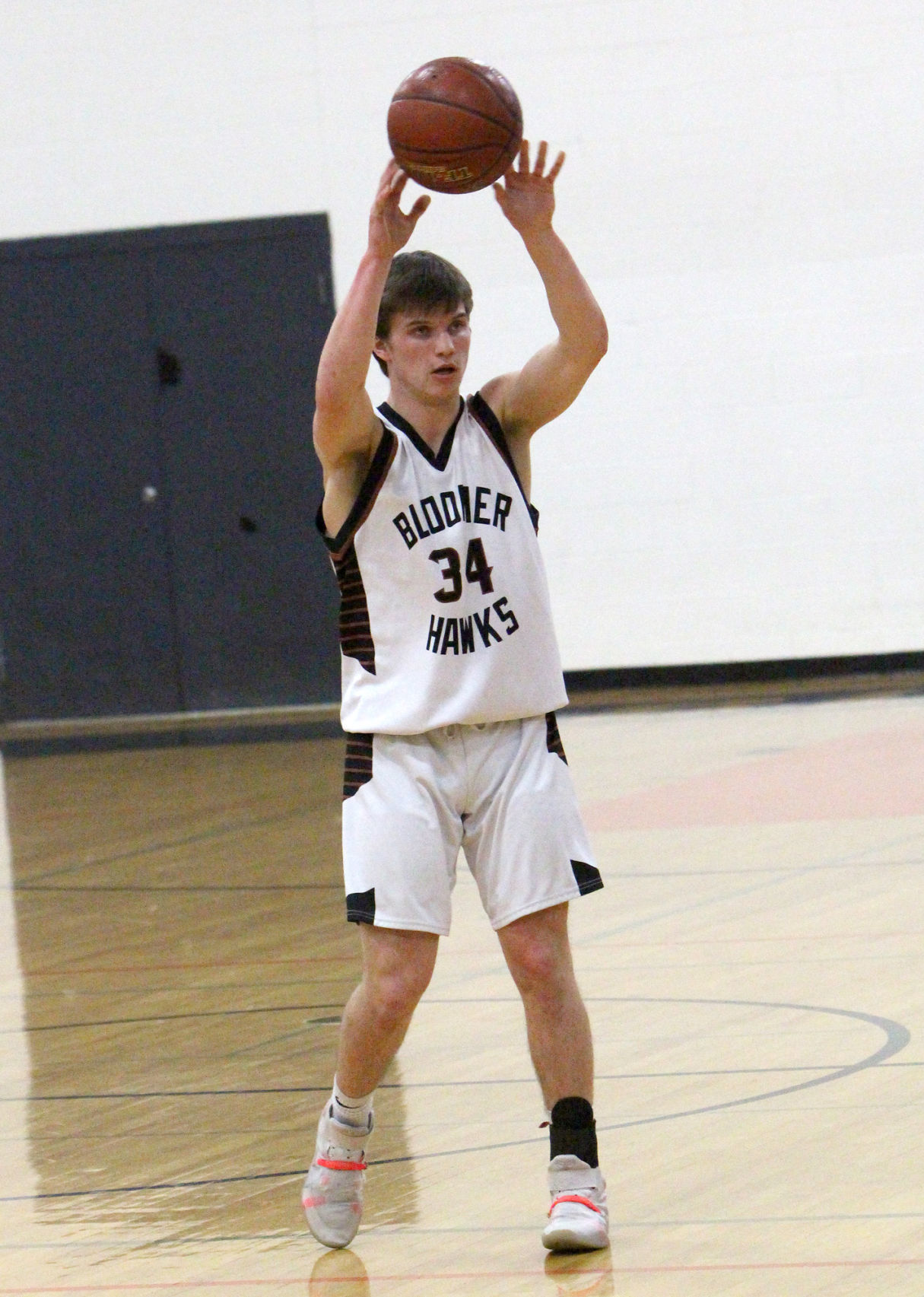 Spooner at Bloomer boys basketball 3-3-20